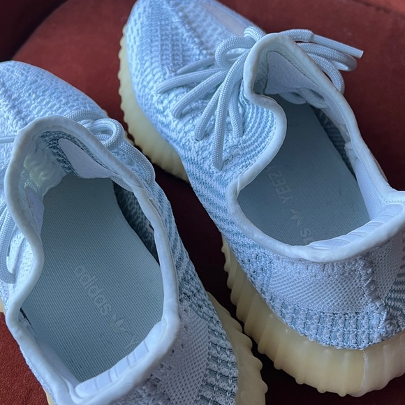Like new✨Adidas Yeezy 350 Boots women's shoes - Picture 5 of 5